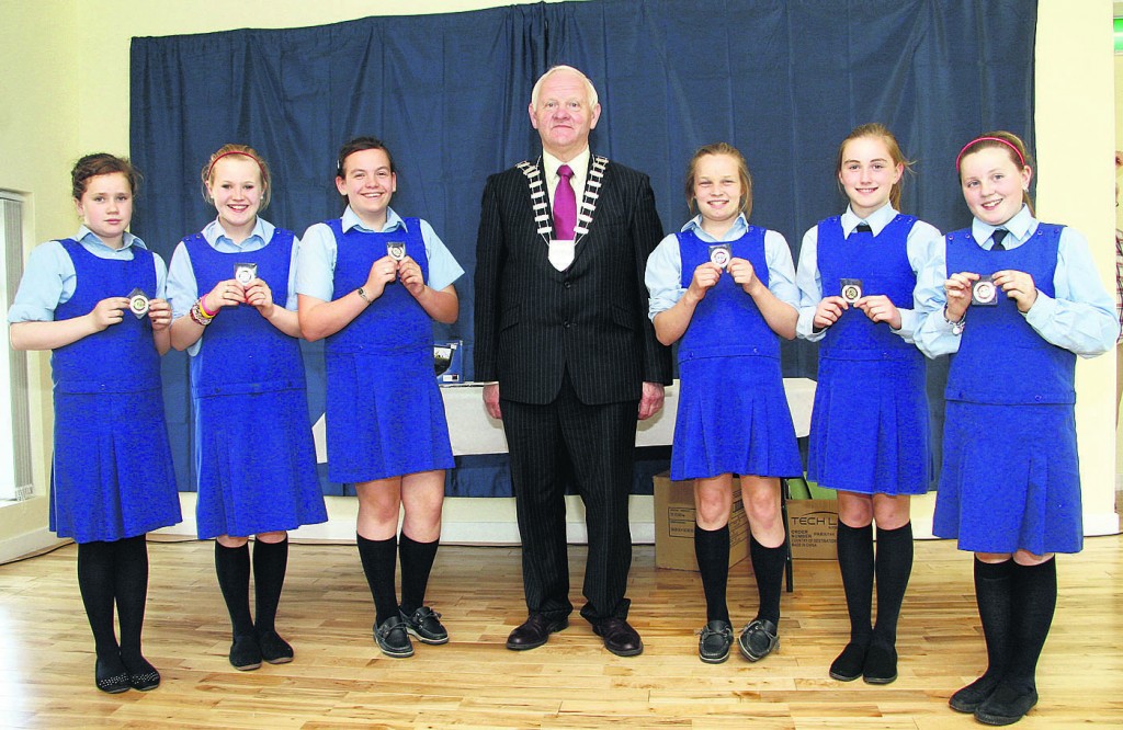 LIMERICK PUPILS ILLUSTRATE ROAD SAFETY AT REGIONAL FINAL VSO Publications Ltd.